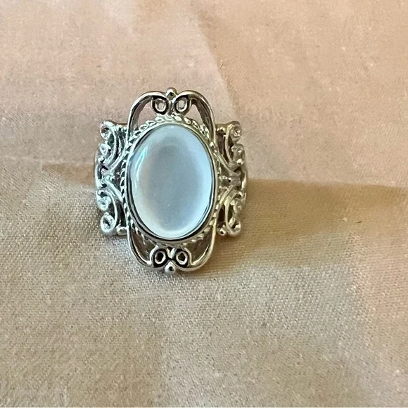 Beautiful Ring BN - Picture 4 of 4